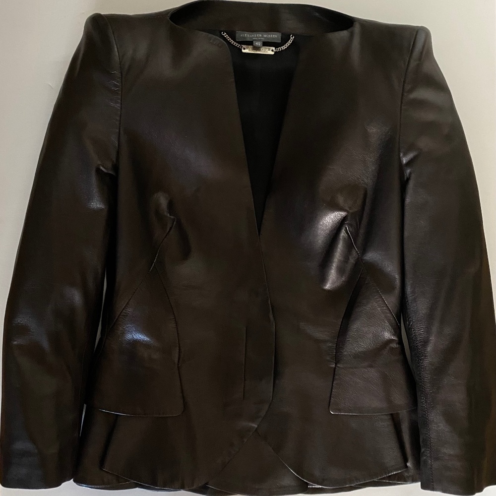 Alexander McQueen, Black, Size 40.